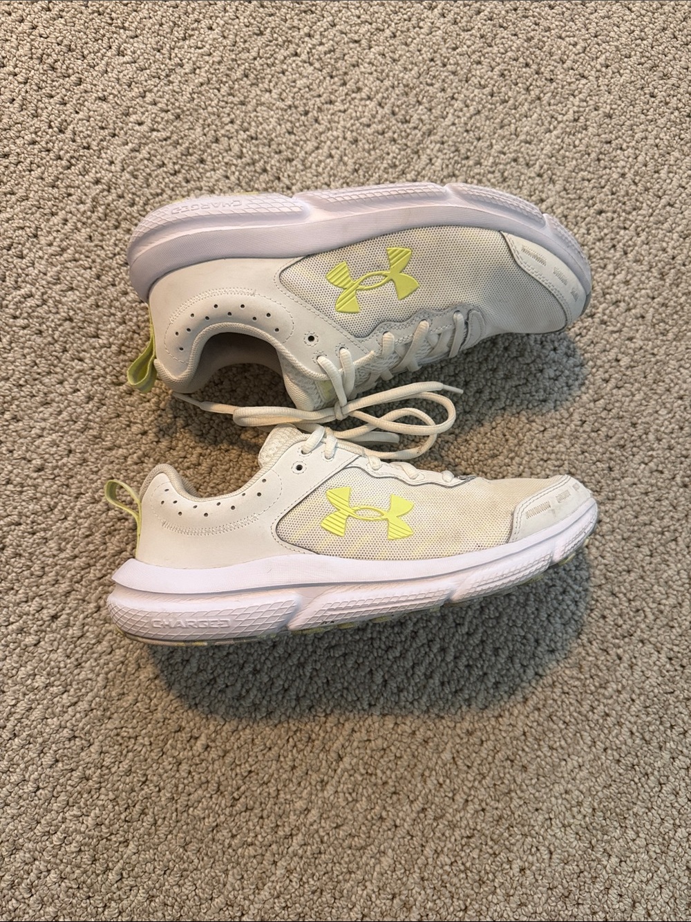 Women’s Under Armour Sneakers Comfort Deluxe System Size 9